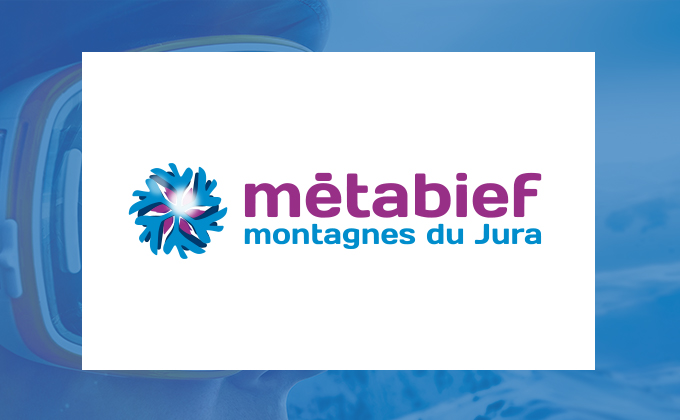 Logo Metabief sur fond de montagne